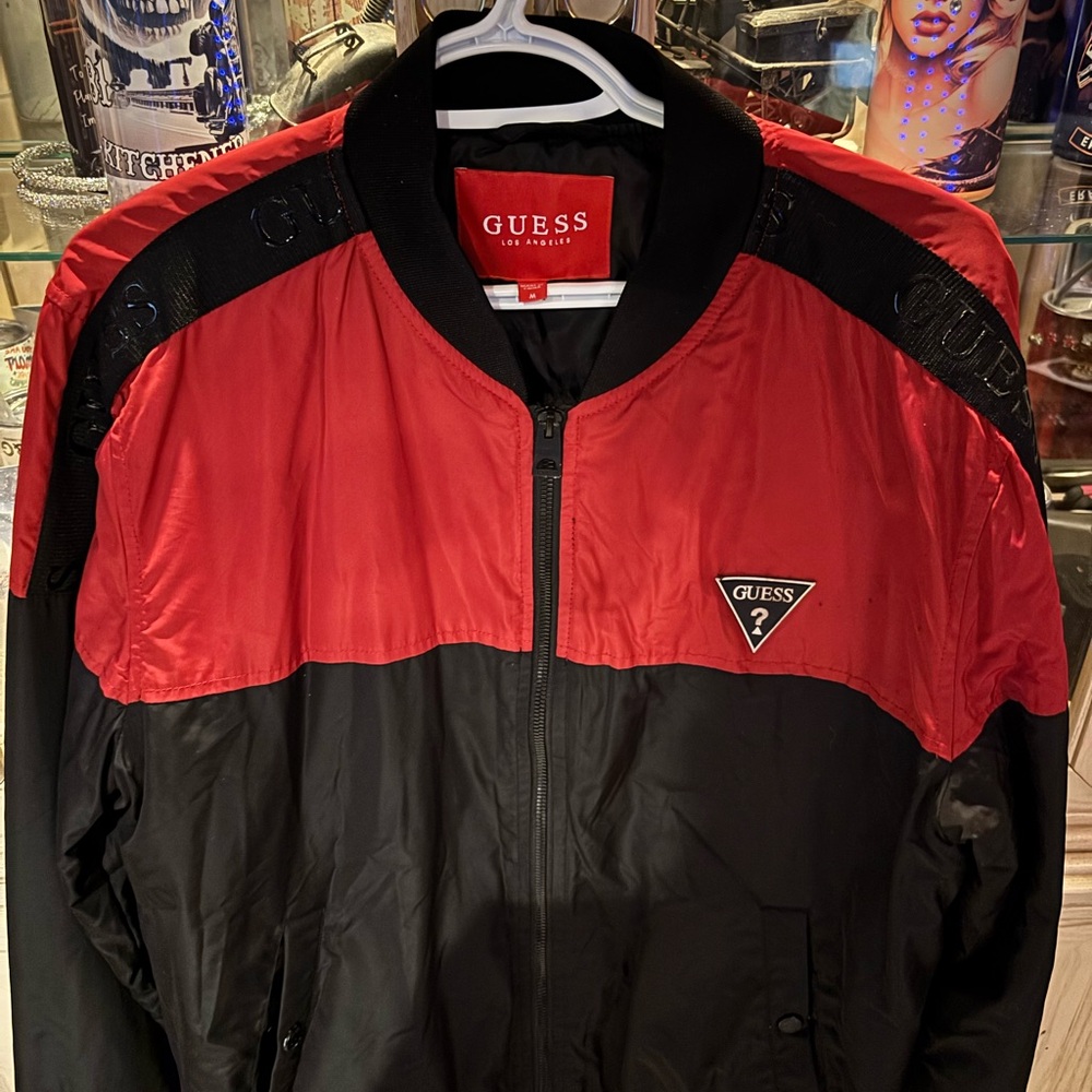 Beautiful Guess Jacket - Picture 8 of 8